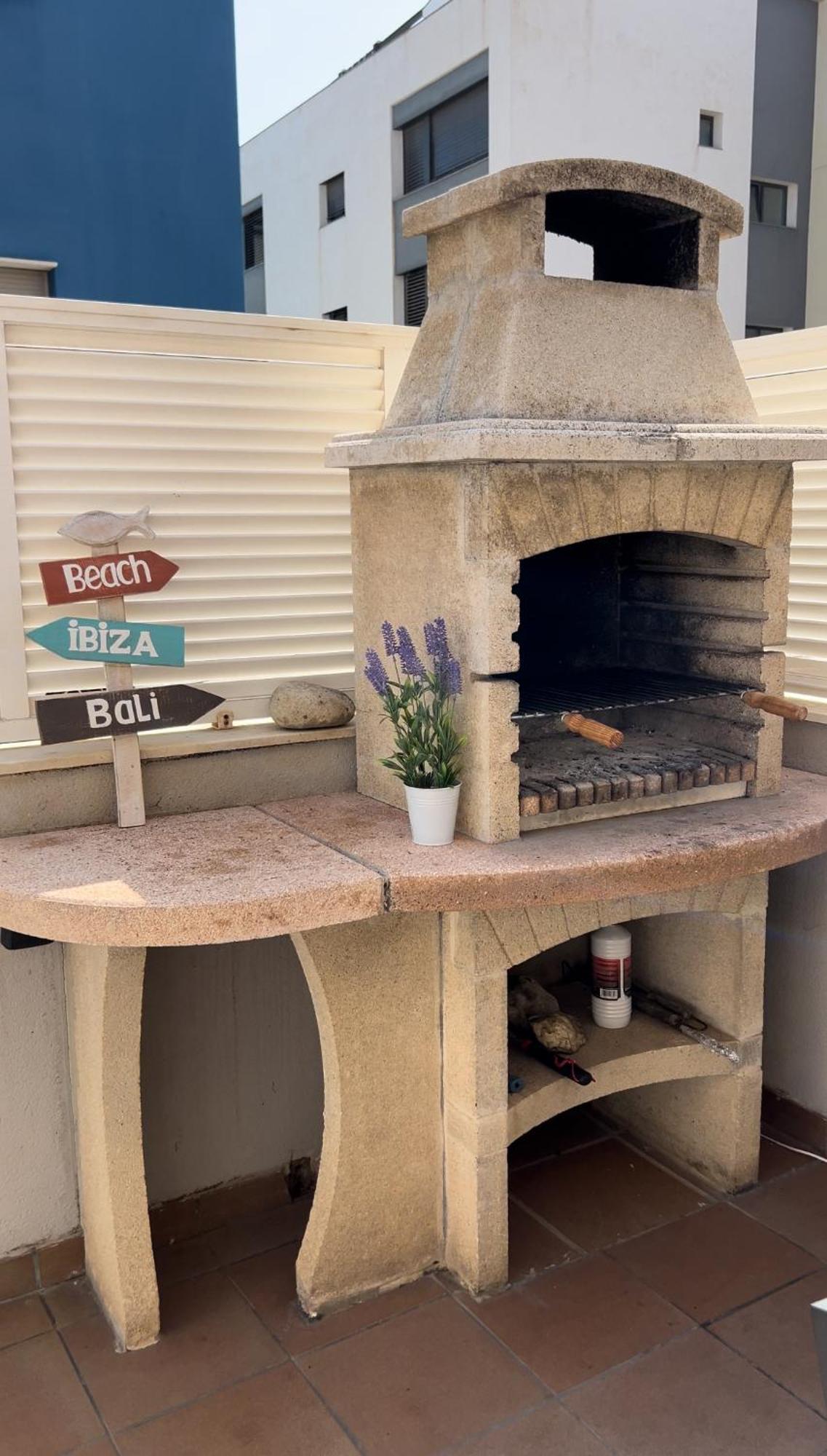 Cozy Beach House With Pool & Bbq Cubelles Extérieur photo